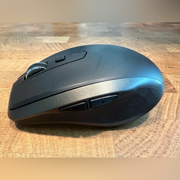 Logitech MX Anywhere 2 Bluetooth Laser Mouse - Picture 5 of 5